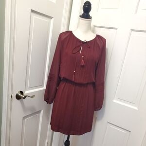 White House Black Market Burgundy Dress Size XS, Lace, Sheer